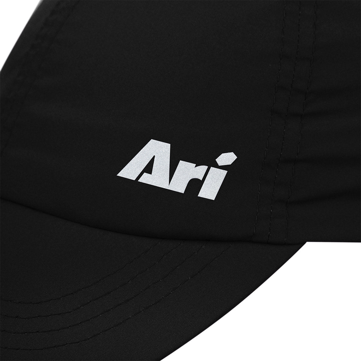 Ari Essential Dash Running Cap Black Silver Black