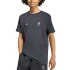 ADIDAS LIVERPOOL TEAMGEIST26 KIDS TEE - CARBON