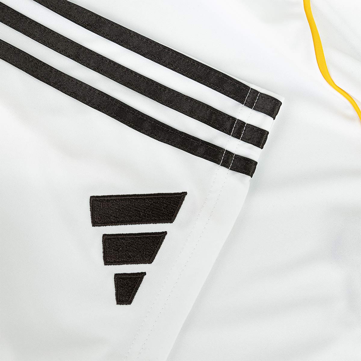 ADIDAS REAL MADRID 2025/2026 HOME KIDS SHORTS - WHITE