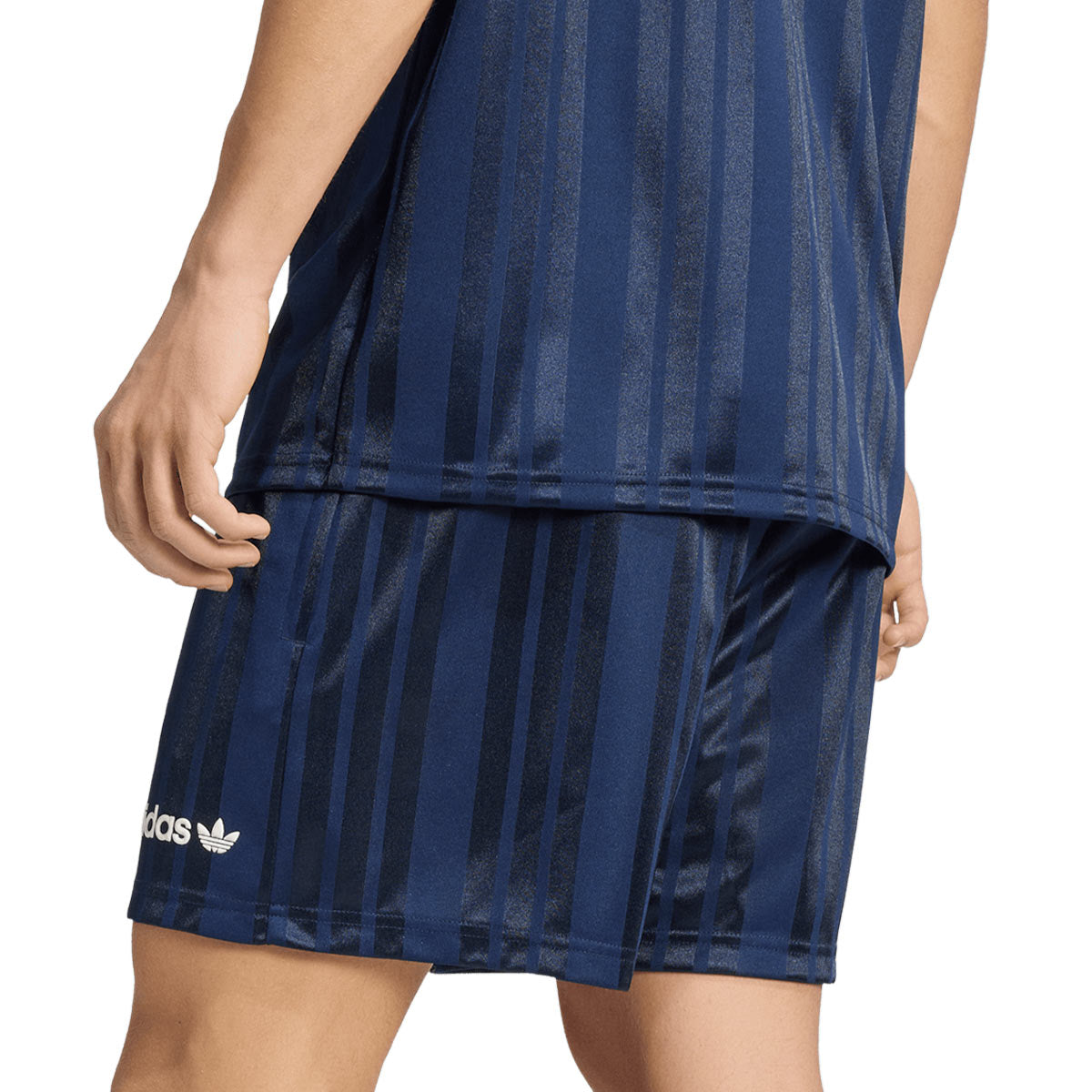 ADIDAS ARSENAL EQT SHORTS - COLLEGIATE NAVY