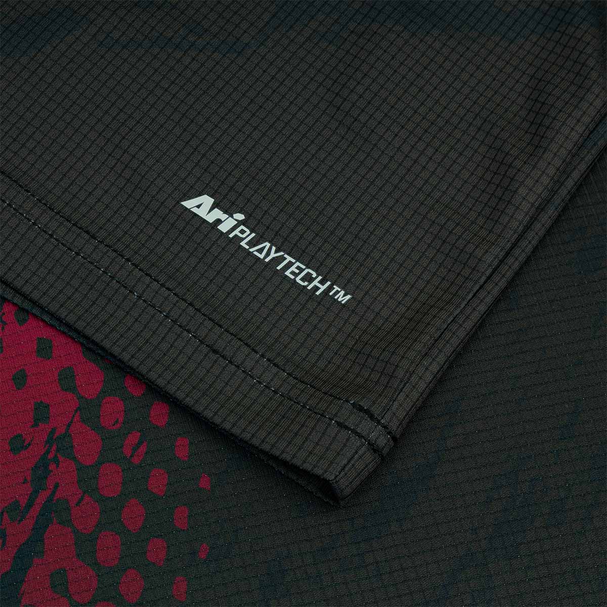 ARI ADEPT BERLIN26 GRAPHIC RUNNING TEE - BLACK/RED/YELLOW