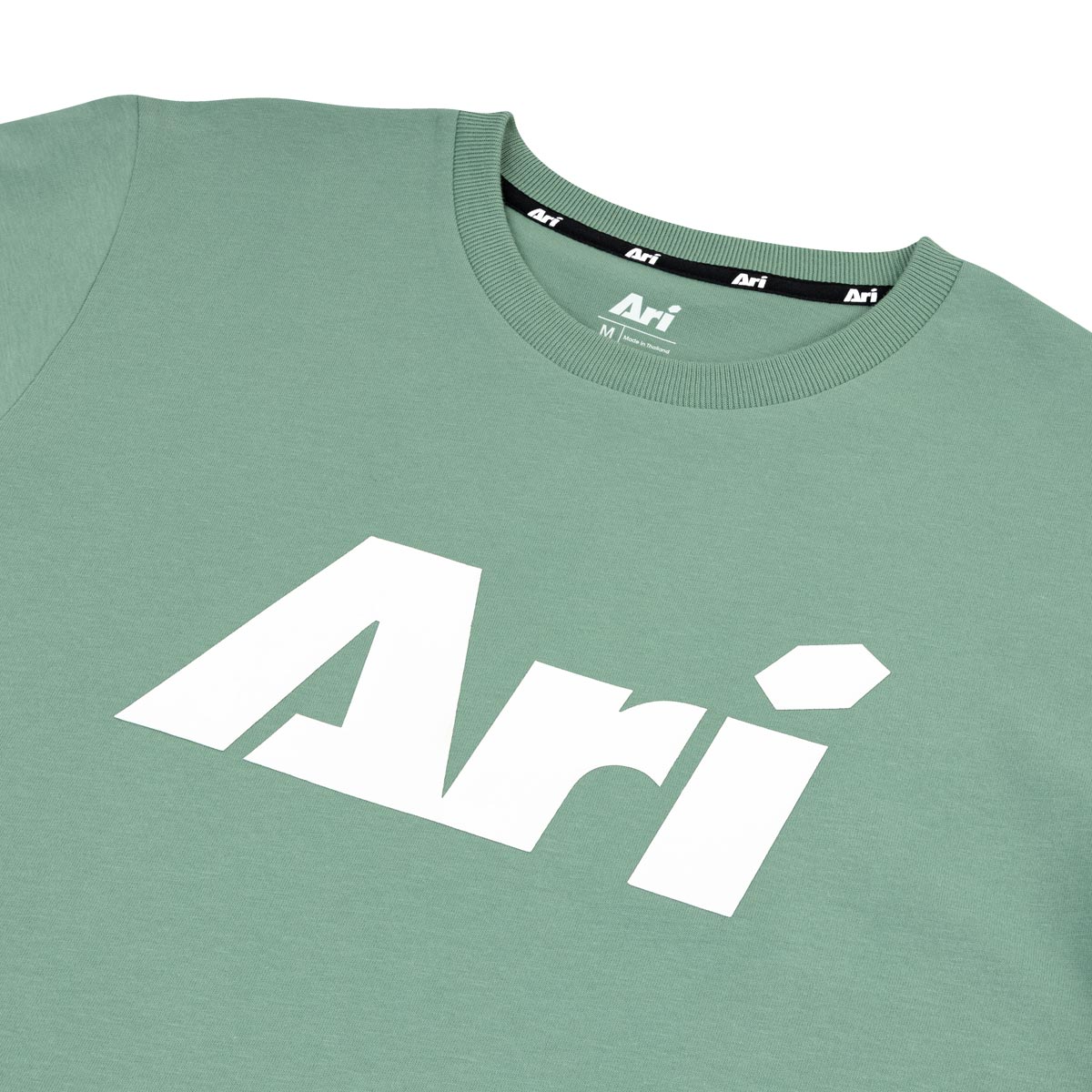 ARI ADEPT ICON TEE - SMOKE GREEN/WHITE/SMOKE GREEN