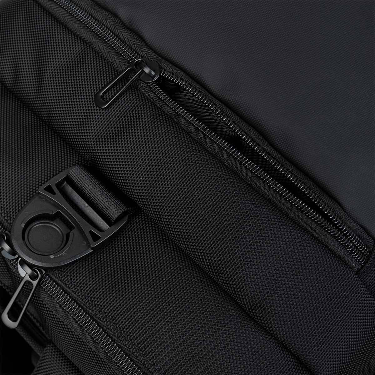 ARI ELITE DUFFLE BACKPACK - BLACK/WHITE/BLACK
