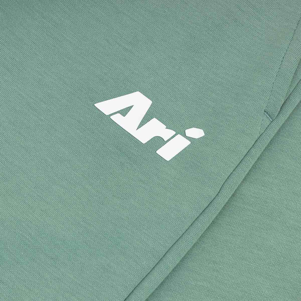 ARI ESSENTIAL SHORTS - SMOKE GREEN/WHITE/SMOKE GREEN