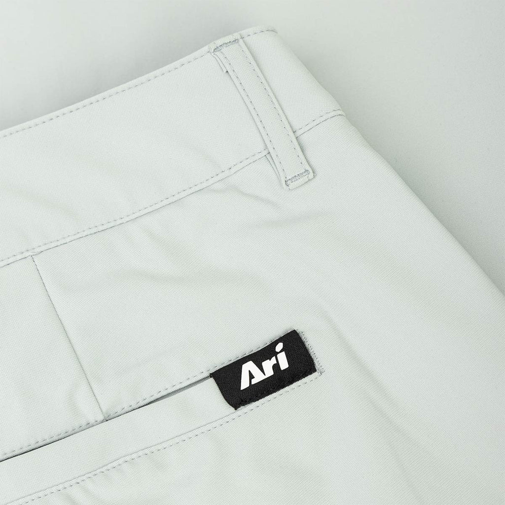ARI MEN ADEPT GOLF PANTS - GREY/GREY/WHITE