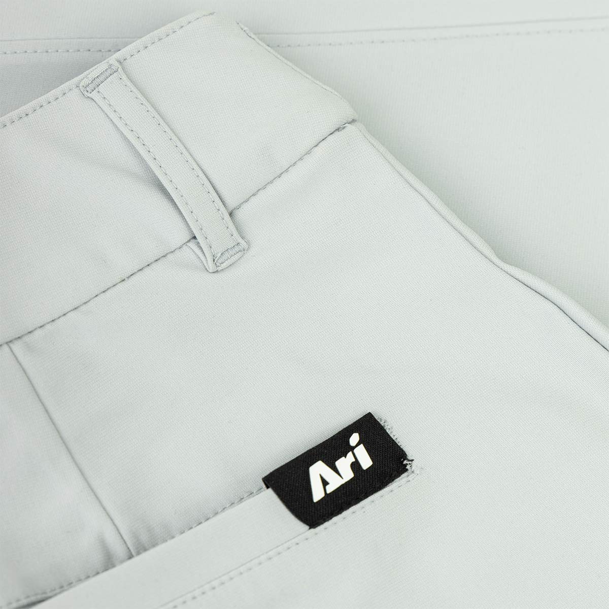 ARI WOMEN ADEPT GOLF SKORTS - GREY/GREY/WHITE