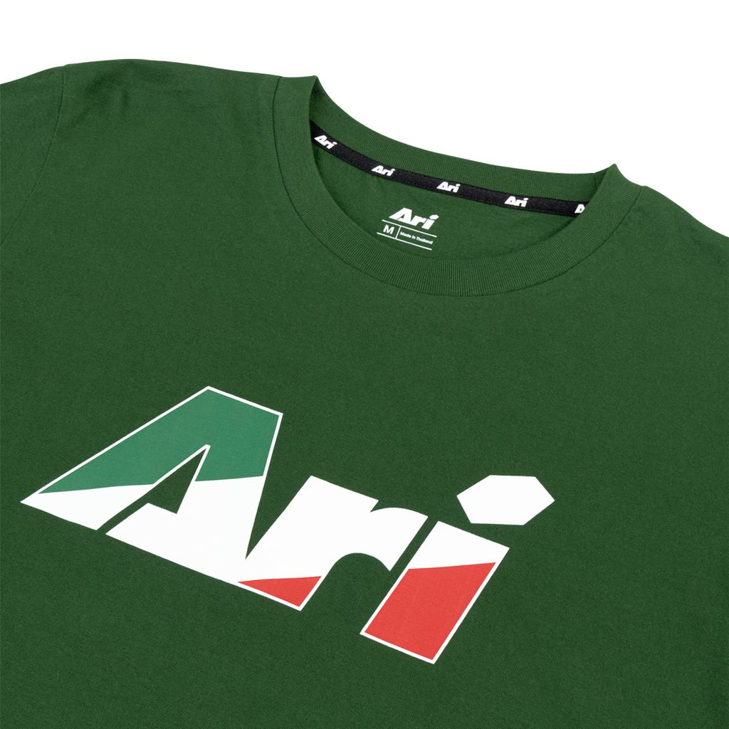 ARI X CAPTAIN TSUBASA WORLD YOUTH ESPADAS REGULAR TEE - GREEN/WHITE/RED