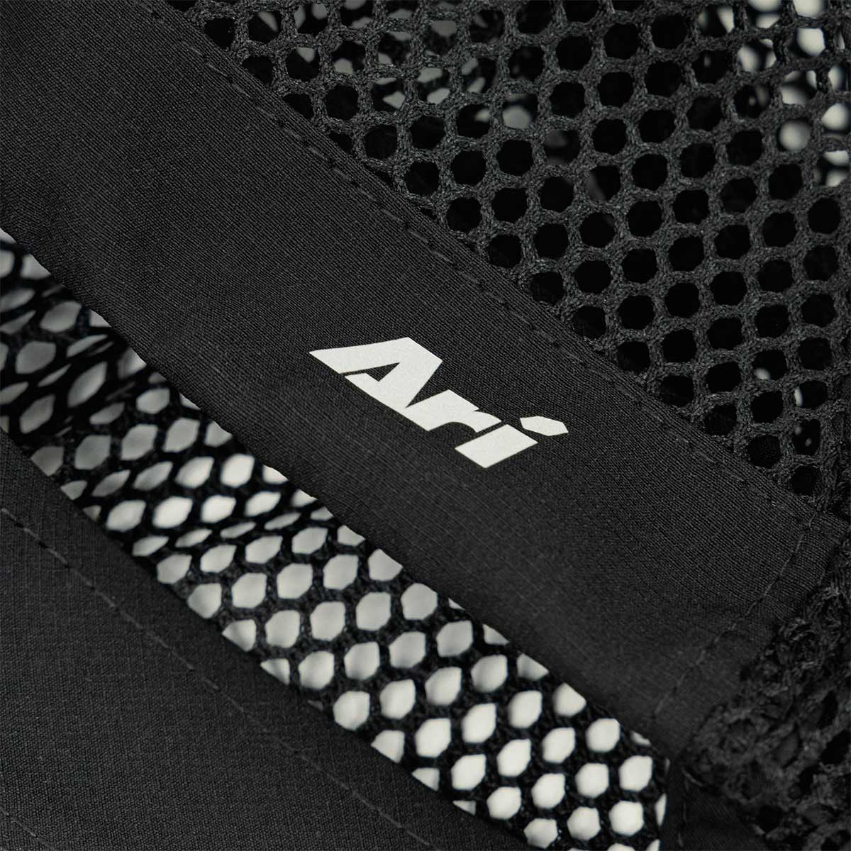 ARI ADEPT KOTH TRAIL RUNNING MESH CAP - BLACK/BLACK/SILVER