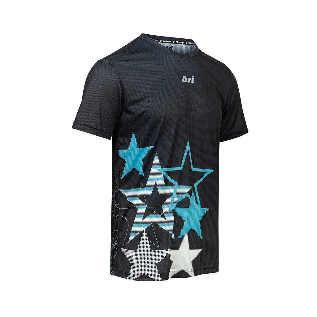 ARI ADEPT NEW YORK26 GRAPHIC RUNNING TEE - BLACK/BLUE/WHITE