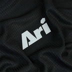 ARI ADEPT NEW YORK26 GRAPHIC RUNNING TEE - BLACK/BLUE/WHITE