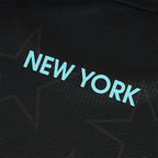 ARI ADEPT NEW YORK26 GRAPHIC RUNNING TEE - BLACK/BLUE/WHITE