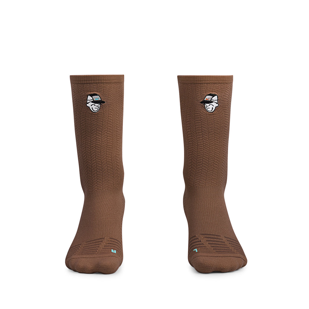 ARI ADEPT RUNNA CREW RUNNING SOCKS - BROWN/BROWN/BLUE