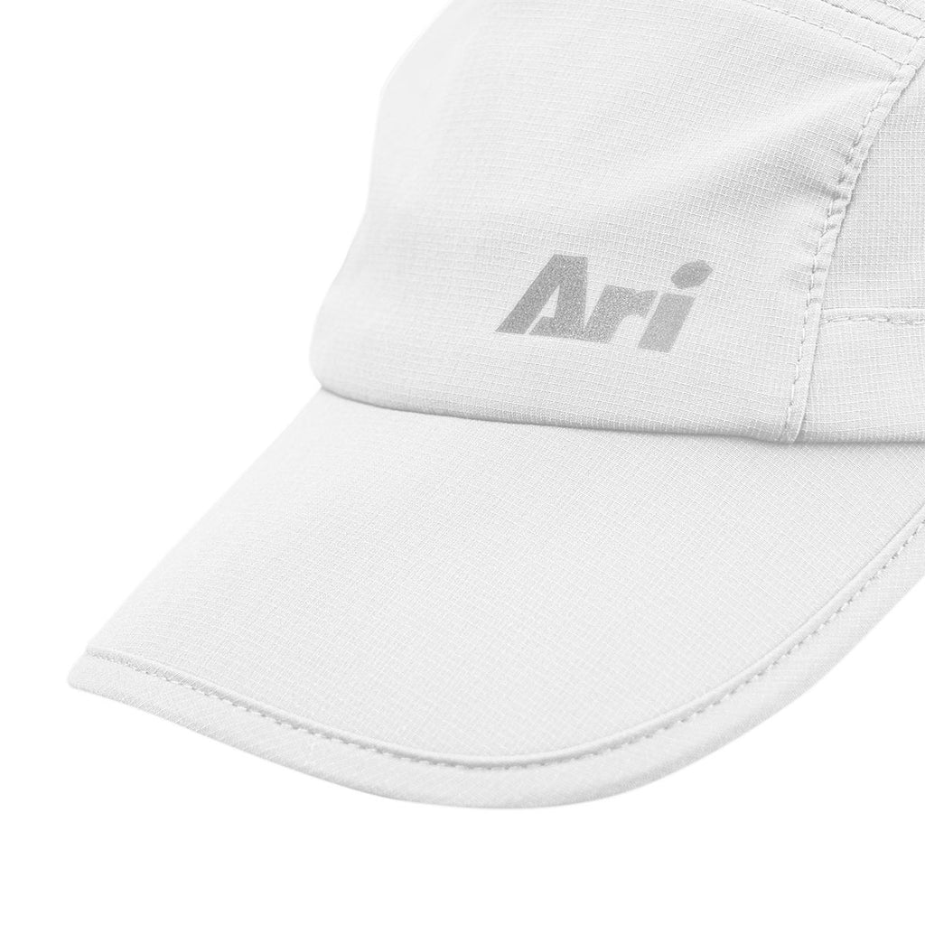 ARI ESSENTIAL 5 PANELS RUNNING CAP - WHITE/SILVER/WHITE