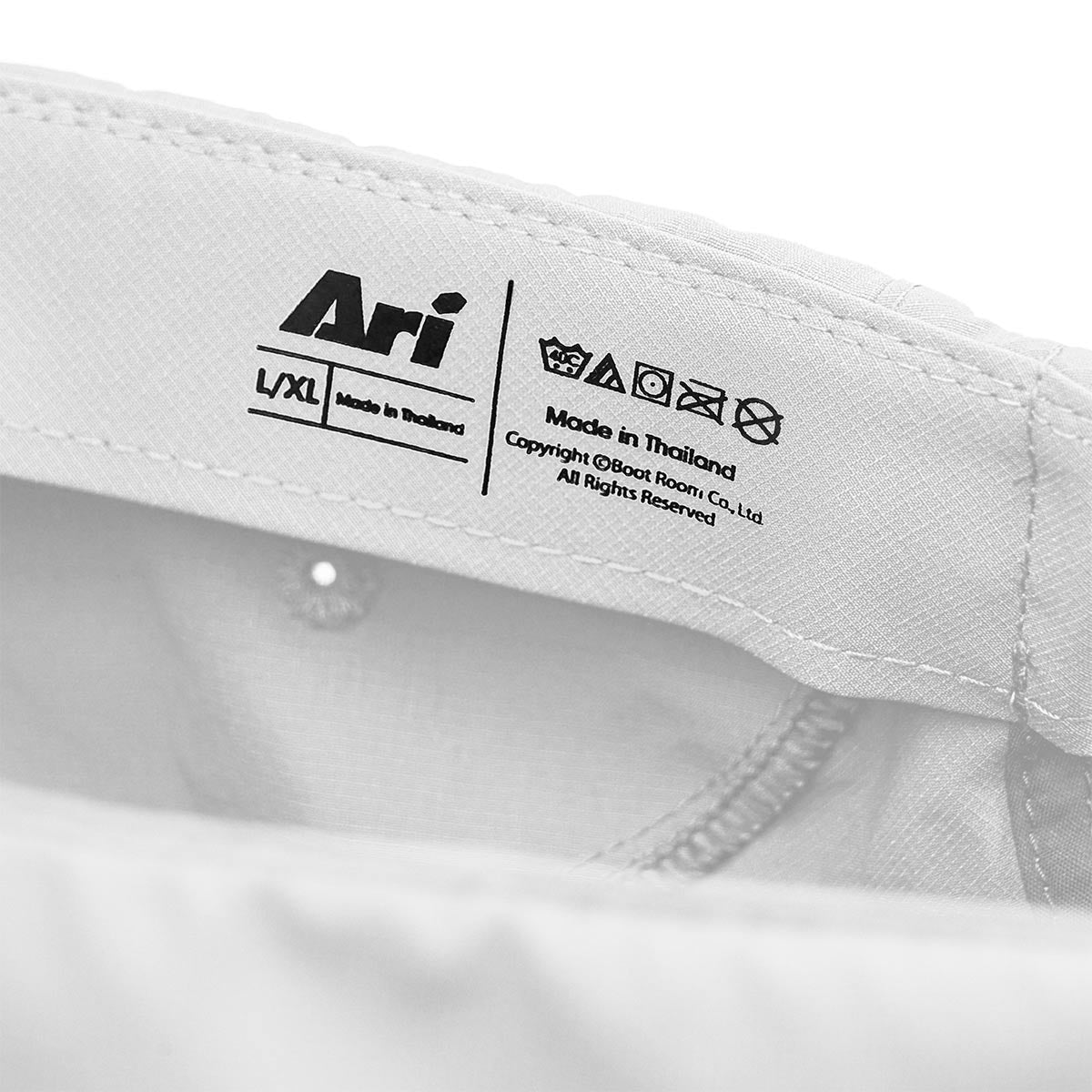 ARI ESSENTIAL 5 PANELS RUNNING CAP - WHITE/SILVER/WHITE