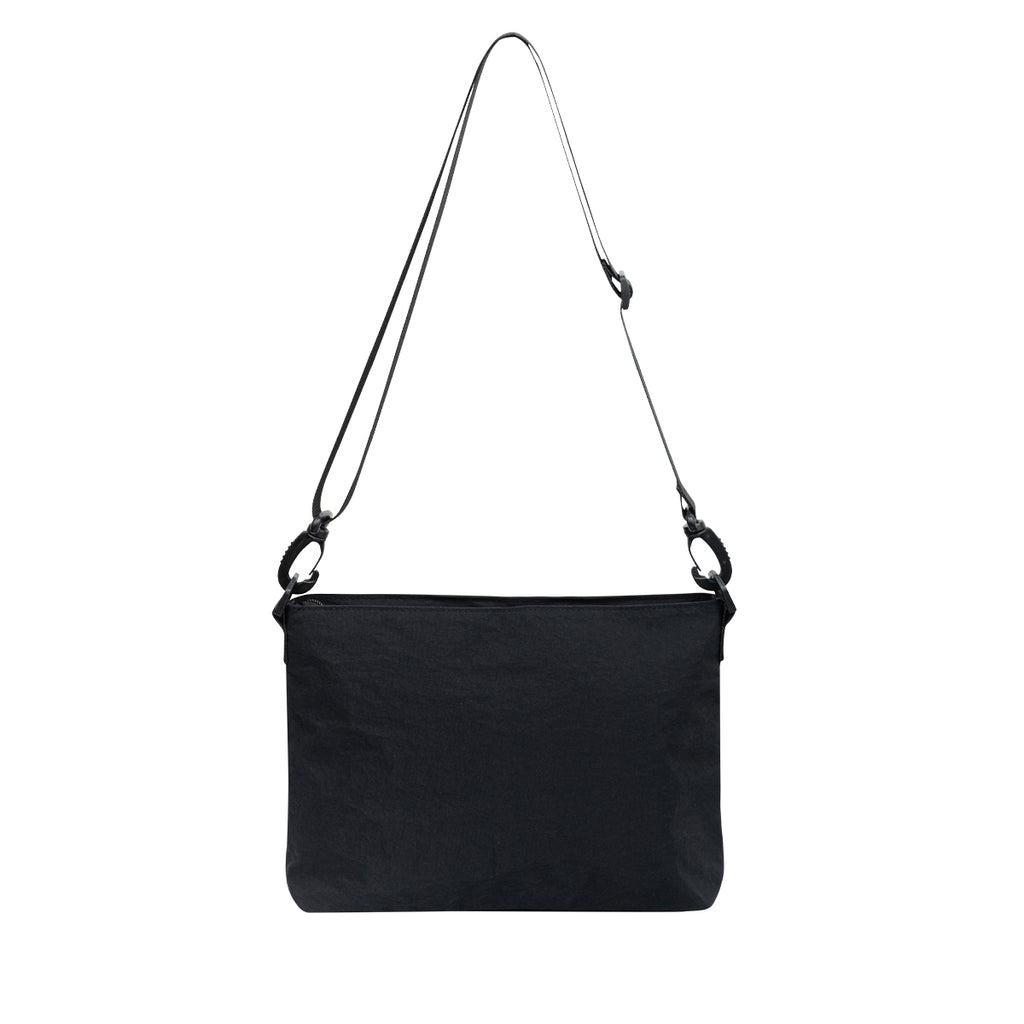 ARI ESSENTIAL SACOCHE BAG - BLACK/WHITE/BLACK