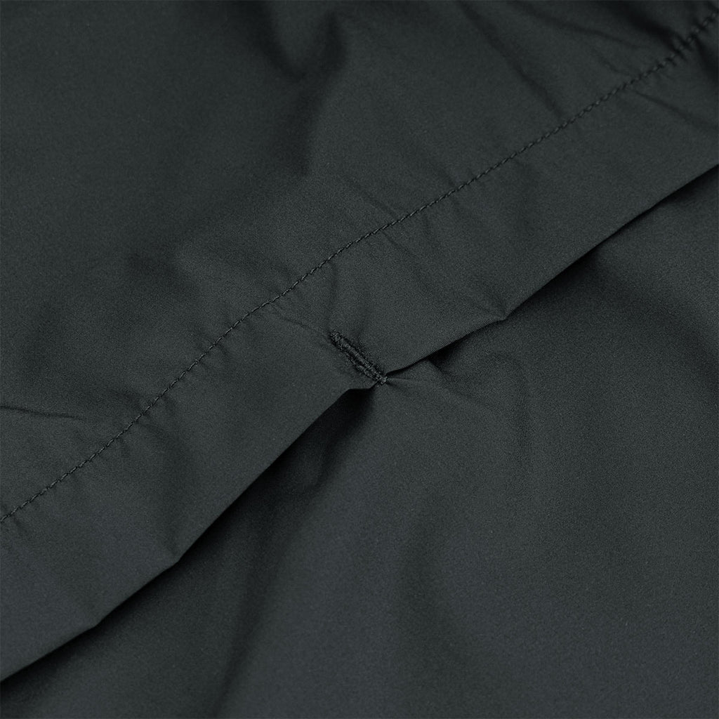ARI ESSENTIAL WINDBREAKER JACKET - BLACK/SILVER/WHITE