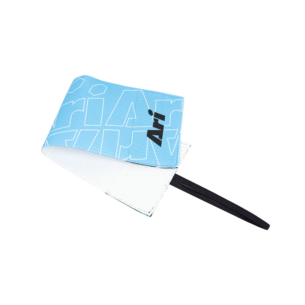 ARI KIDS ESSENTIAL CAPTAIN ARMBAND - LIGHT BLUE/BLACK/WHITE
