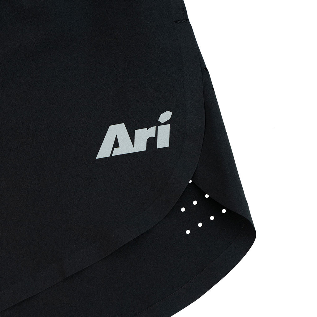 ARI MEN ELITE 3 INCHES RUNNING SHORT - BLACK/BLACK/SILVER