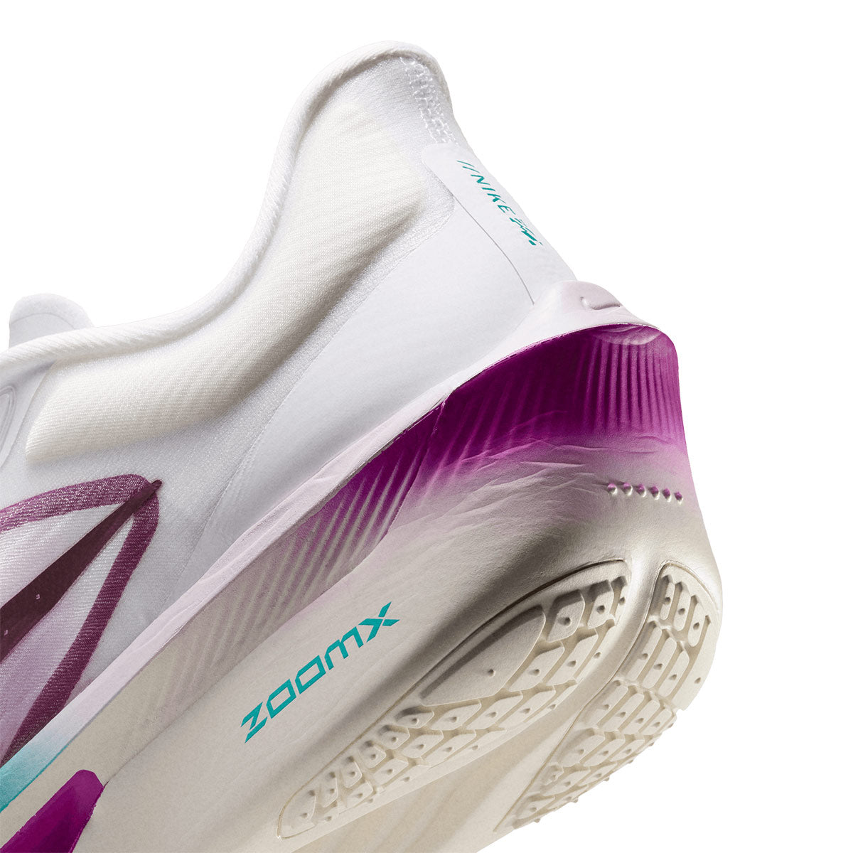 NIKE WOMEN ZOOM FLY 6 - WHITE/MYSTICDATES/VIVIDPURPLE/ENERGY