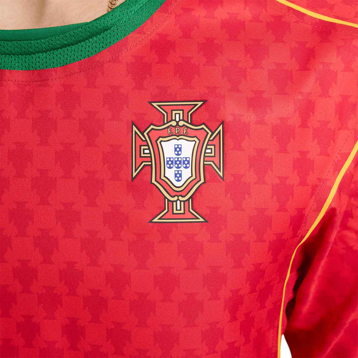 NIKE PORTUGAL 2004 RE ISSUE JERSEY - SPORT RED/PINE GREEN/YELLOW OCHRE