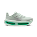 NIKE W VOMERO PREMIUM - BARELYGREEN/METALLICSILVER
