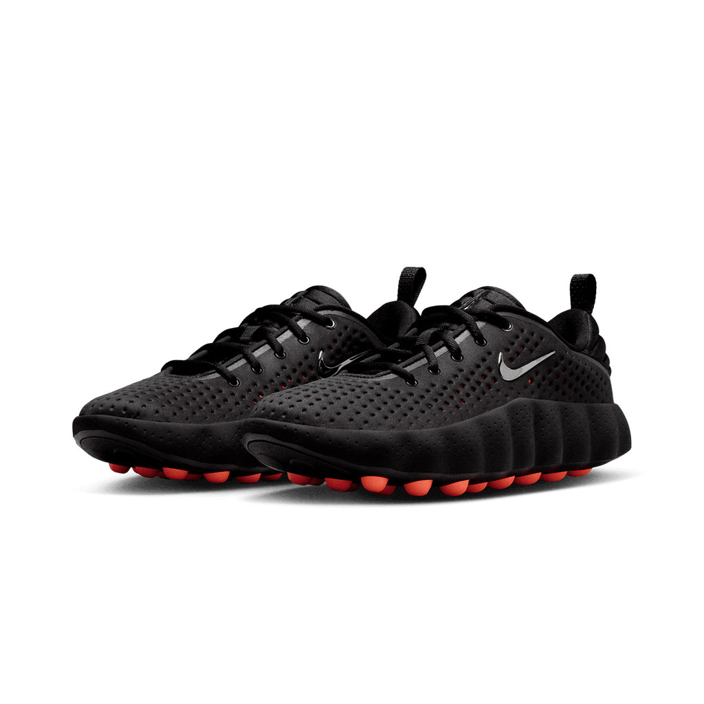 NIKE MEN MIND 002 - BLACK/CHROME/HYPERCRIMSON