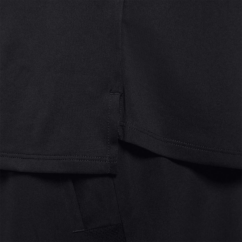 NIKE MEN STRIDE RUNNING SHORT SLEEVE TOP  - BLACK/REFLECTIVESILV