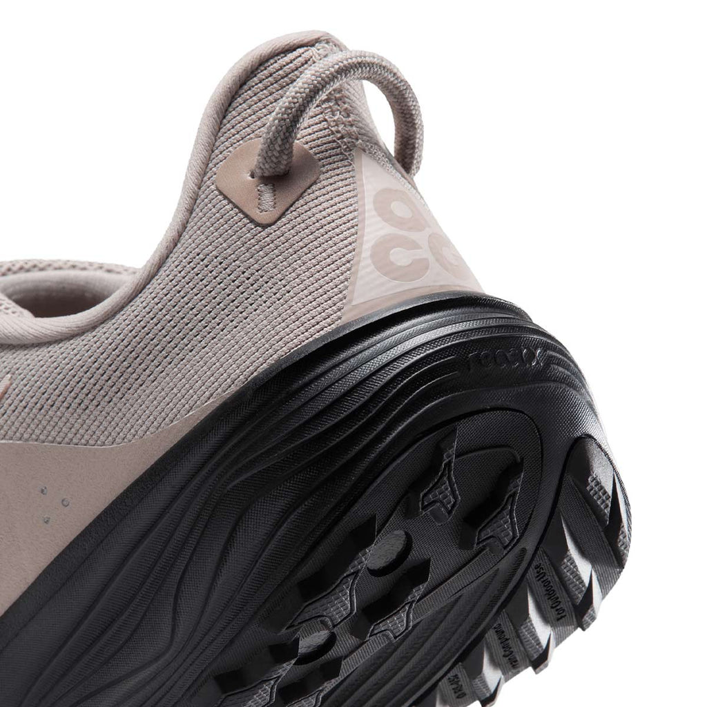 NIKE MEN ACG PEGASUS TRAIL - CREAMII/LTOREWOODBRN/BLACK