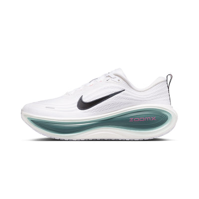 NIKE M VOMERO PLUS - WHITE/BLACK/MINERALSLATE/HYPERPINK