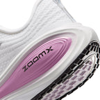 NIKE WOMEN VOMERO PLUS - WHITE/METALLICSILVER/BLEACHEDLILAC