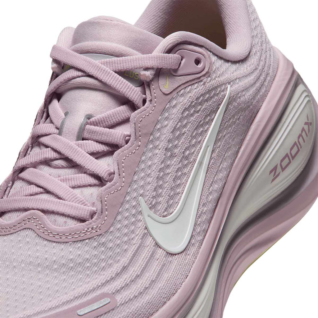 NIKE WOMEN VOMERO PLUS - PARTICLEROSE/SAIL/SILVERLILAC