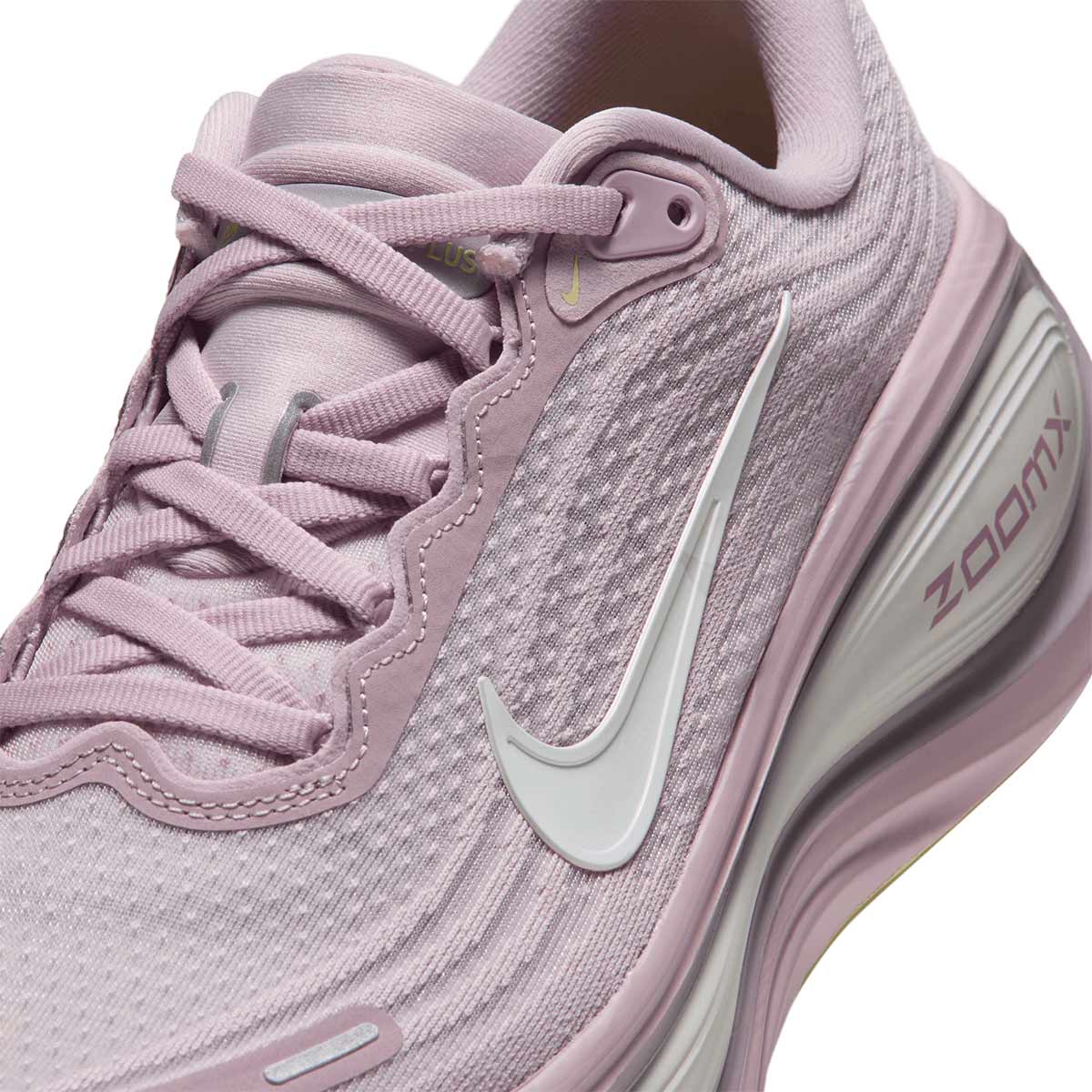 NIKE WOMEN VOMERO PLUS - PARTICLEROSE/SAIL/SILVERLILAC