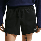 NIKE MEN STRIDE 5 INCHES RUNNING SHORTS - BLACK/REFLECTIVESILV