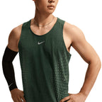 NIKE MEN AERO FIT RUNNING TANK TOP - BLACK/VOLTAGEGREEN/REFLECTIVESILV