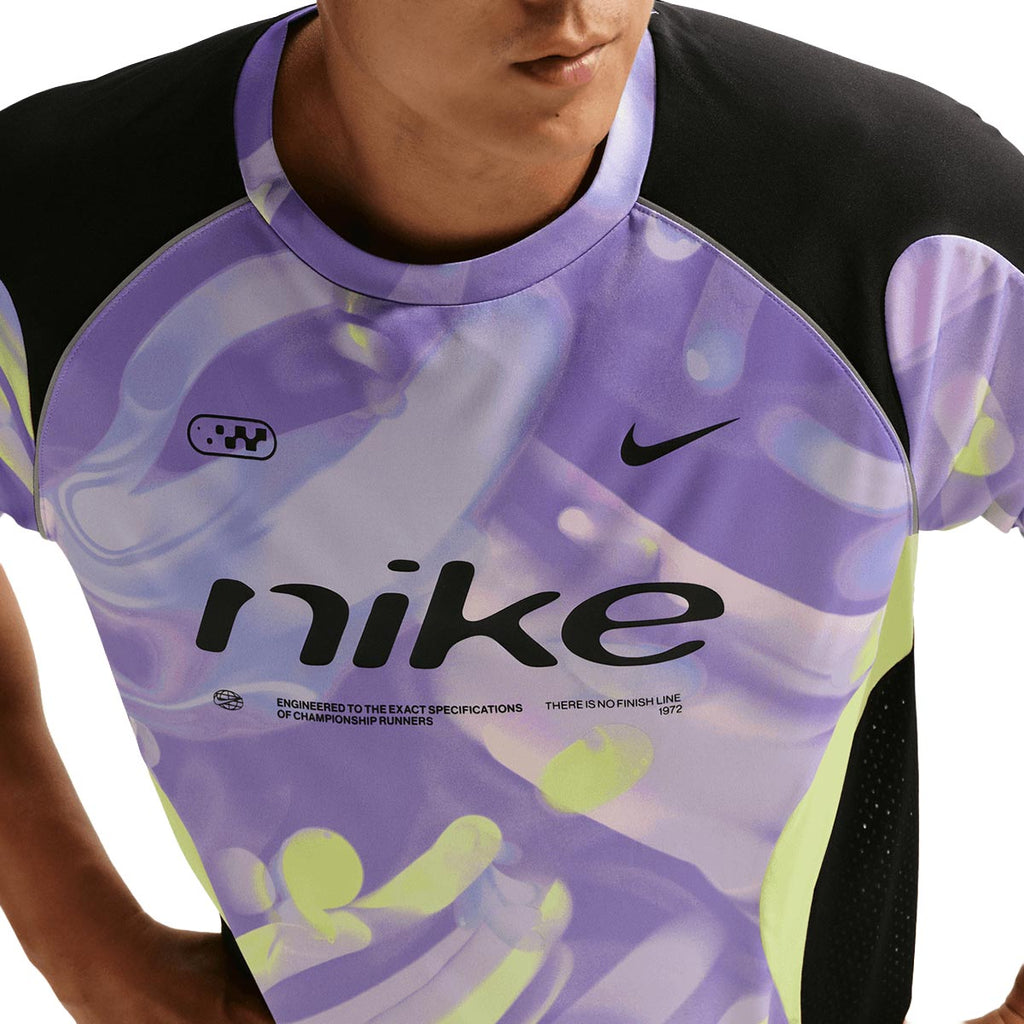 NIKE MEN INLINE DISRUPT SHORT SLEEVE RUNNING TOP - SPACEPURPLE/BLACK/LTLEMONTWIST/BLACK