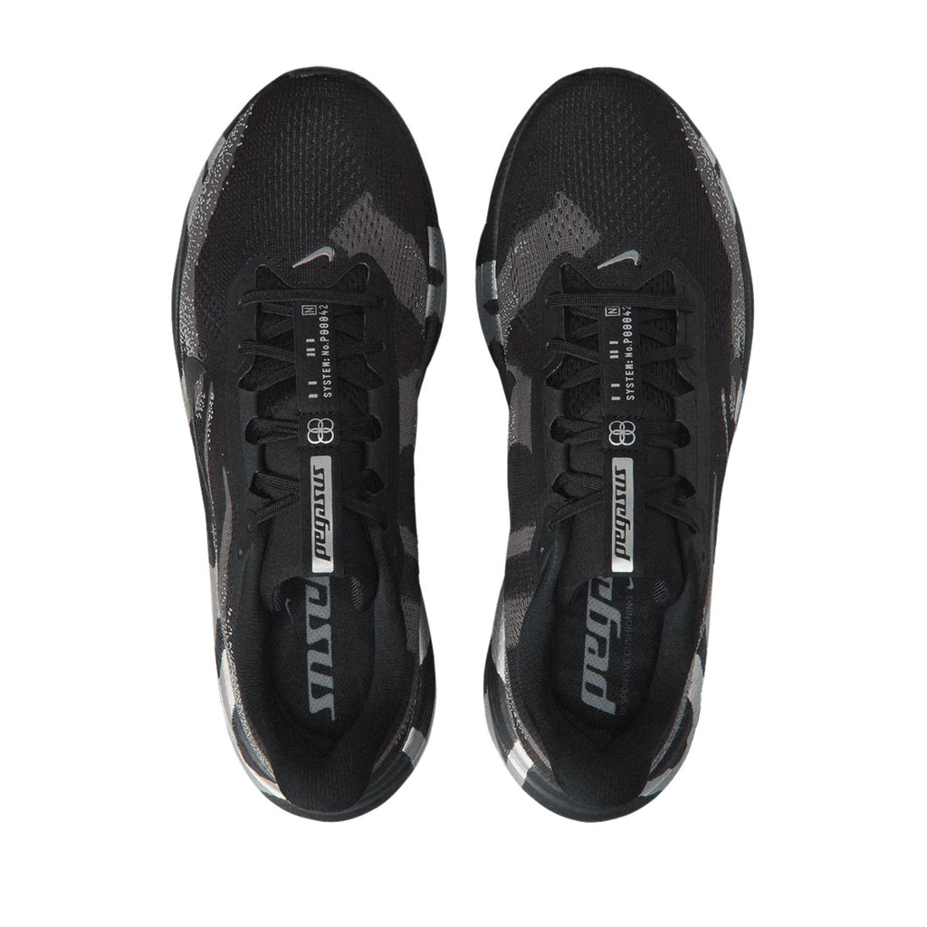 NIKE M AIR ZOOM PEGASUS 42 DSRPT - BLACK/BLACK/MEDIUMASH/METALLICSILVER