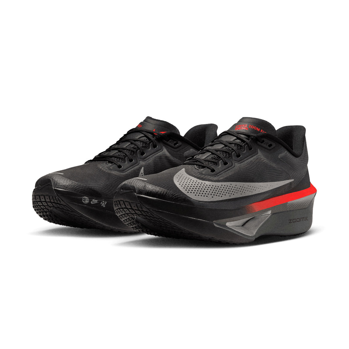 NIKE M ZOOM FLY 6 - BLACK/METALLICSILVER/BRIGHTCRIMSON