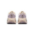 NIKE WOMEN VOMERO PLUS - CHALK/METALLICGOLD/BLEACHEDLILAC