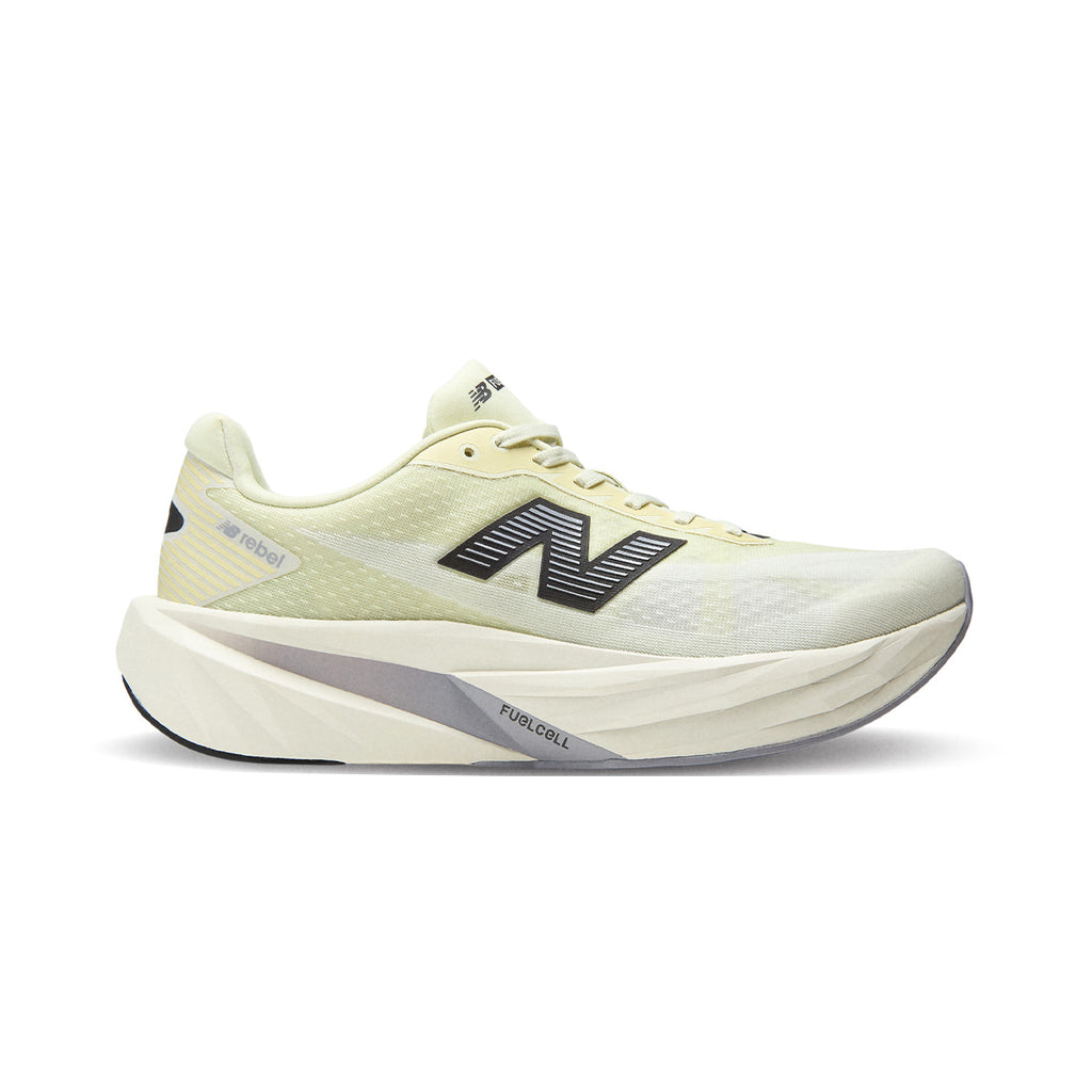 NEW BALANCE MEN FUELCELL REBEL V5 - PISTACHIOBUTTER/DIGITALMIST