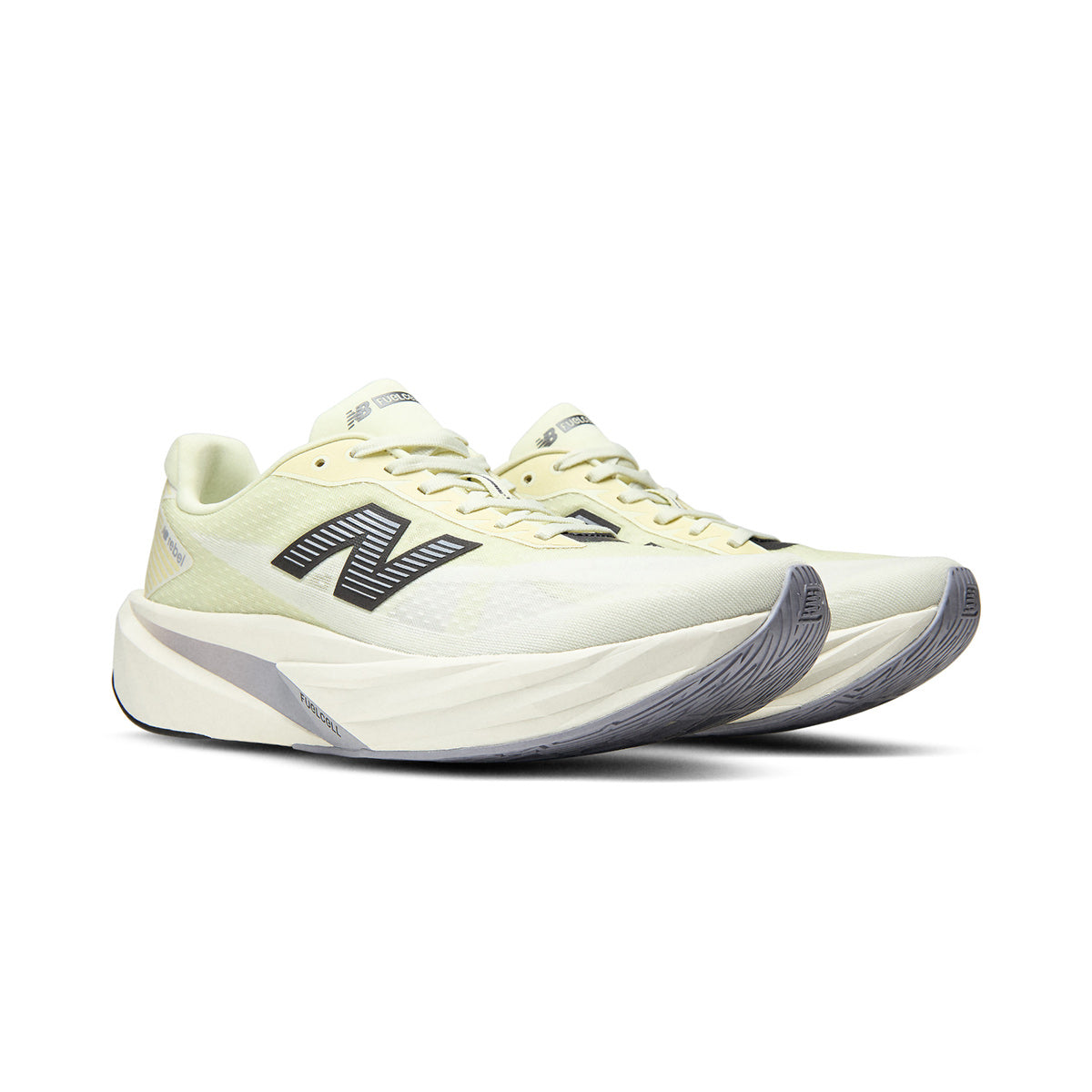 NEW BALANCE MEN FUELCELL REBEL V5 - PISTACHIOBUTTER/DIGITALMIST