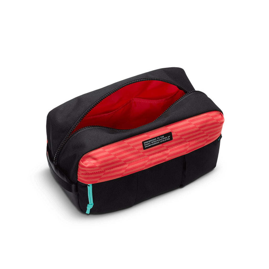 NIKE ACADEMY SHOEBAG - BLACK/EMBER GLOW/AURORA GREEN