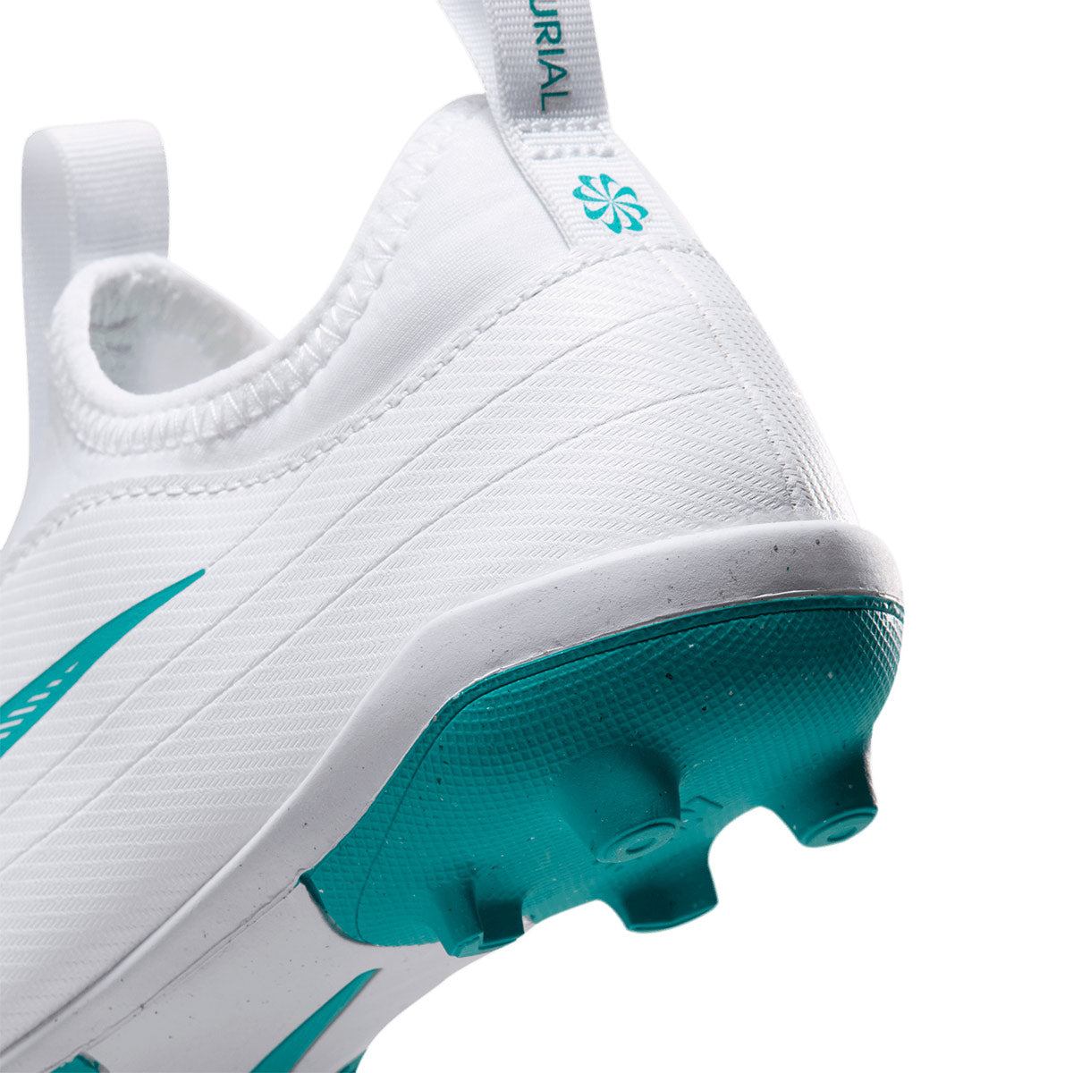 NIKE JR MERCURIAL VAPOR 17 CLUB MG PS - WHITE/DUSTY CACTUS