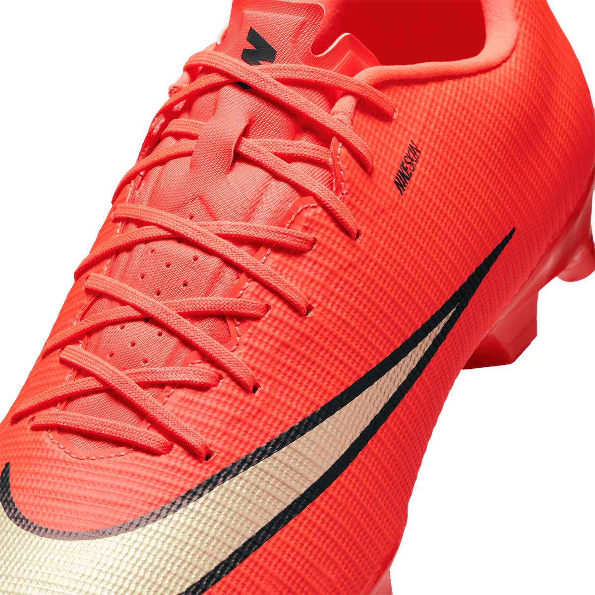 NIKE MERCURIAL VAPOR 17 ACADEMY FG/MG - BRIGHT CRIMSON/BLUR