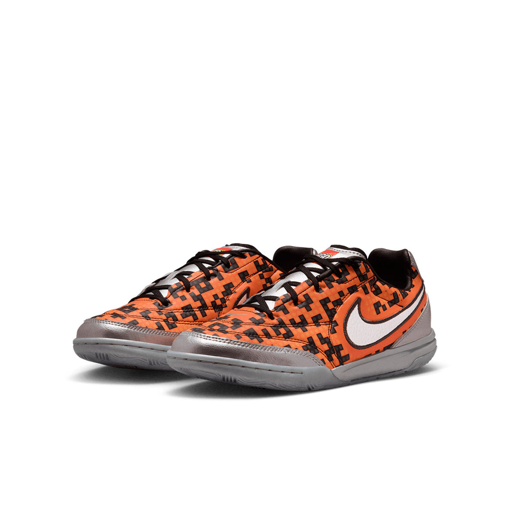 NIKE JR TIEMPO STREETGATO X LEGO IC - METALLIC SILVER/WHITE/SAFETY ORANGE