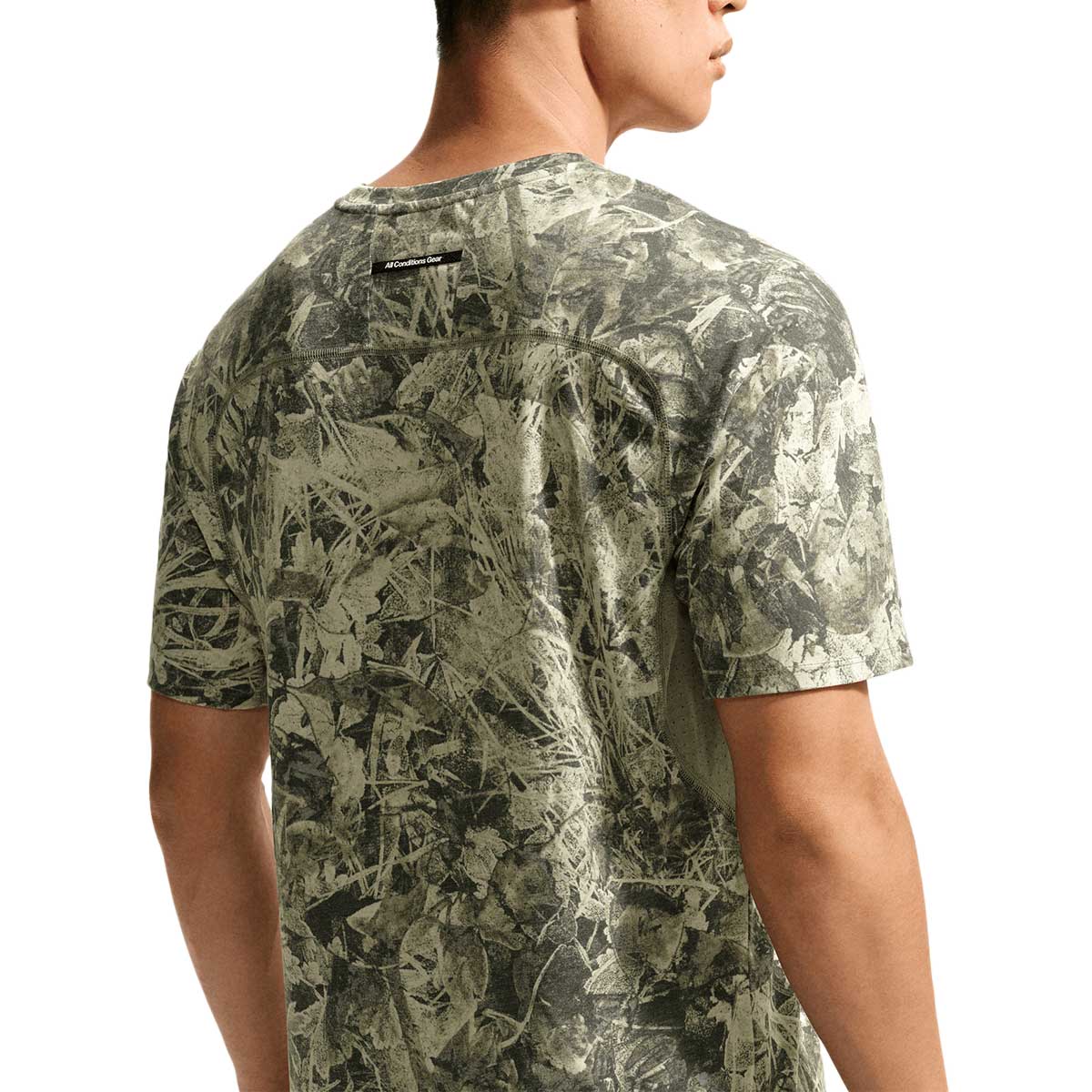 NIKE MEN ACG CHAMO CAMO TEE - SEQUOIA/LIGHTARMY/SUMMITWHITE
