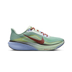NIKE MEN AIR ZOOM PEGASUS 42 SE - STEAM/UNIVERSITYRED/FROSTEDSPRUCE