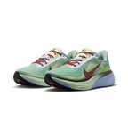 NIKE MEN AIR ZOOM PEGASUS 42 SE - STEAM/UNIVERSITYRED/FROSTEDSPRUCE