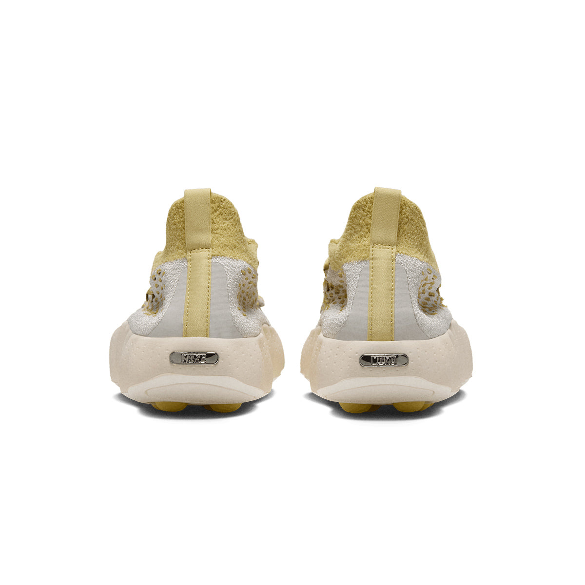 NIKE MEN MIND 002 FLYKNIT QS - LIGHTBONE/SATURNGOLD/INFINITEGOLD
