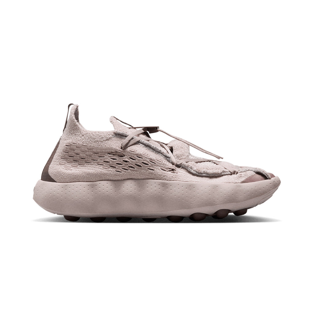 NIKE MEN MIND 002 FLYKNIT QS - SANDDRIFT/FOSSILROSE/PLUMECLIPSE