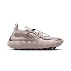 NIKE MEN MIND 002 FLYKNIT QS - SANDDRIFT/FOSSILROSE/PLUMECLIPSE